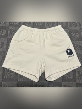 A BATHING APE - BAPE - IVORY FLEECE SHORTS